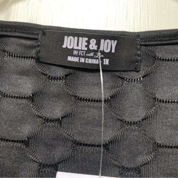 JOLIE & JOY DOBYSUIT PLUS SIZE 1X BLACK LONG SLEEVES STRAPPY ACCENT V-NECK - Picture 6 of 6